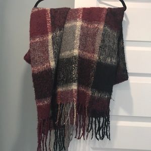 Plaid scarf